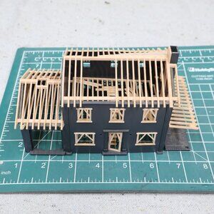 Bachmann 45191 HO Scale House Under Construction Kit Assembled